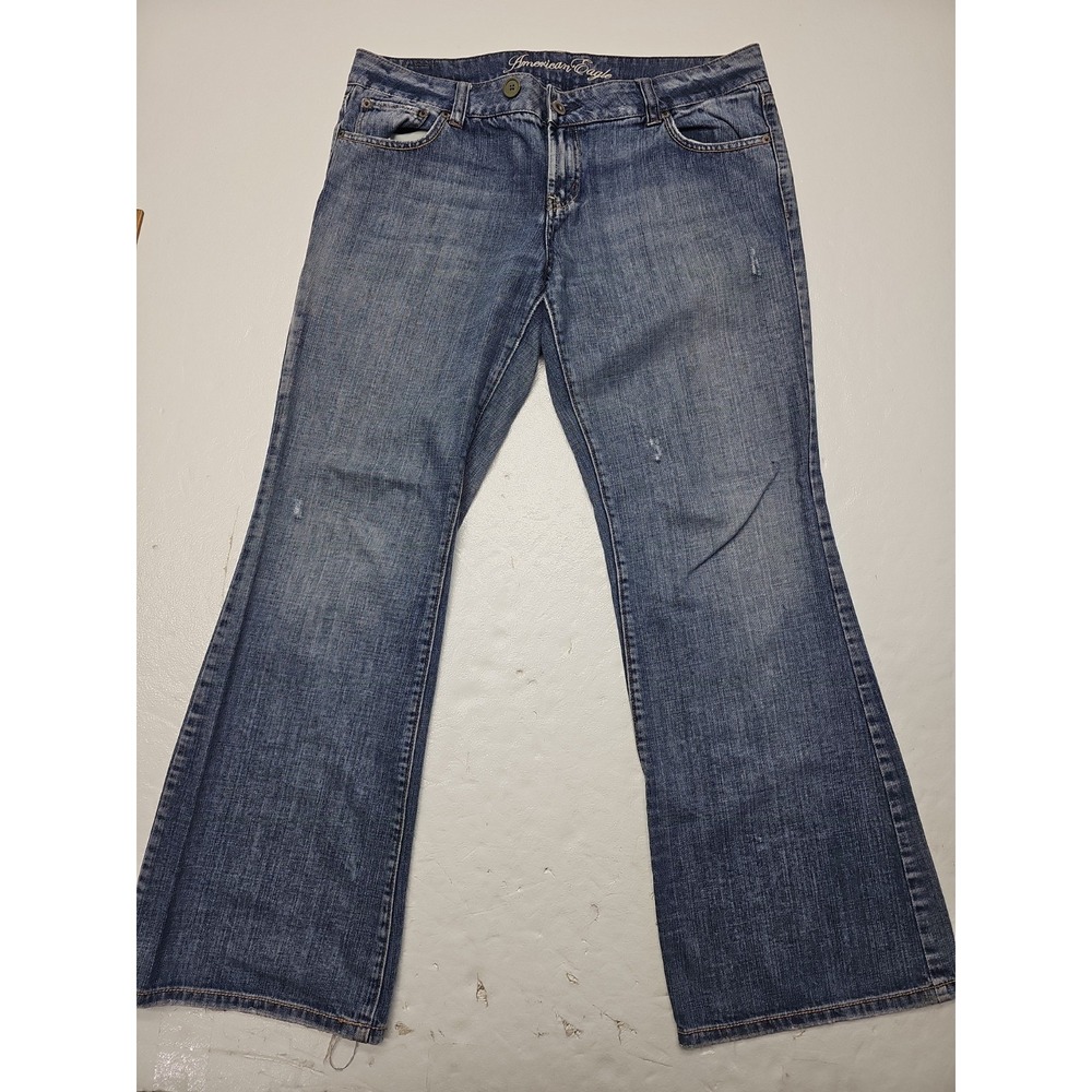 American Eagle Favorite Boyfriend Jeans 14 (38x32) Bootcut Flare Bottom Distress